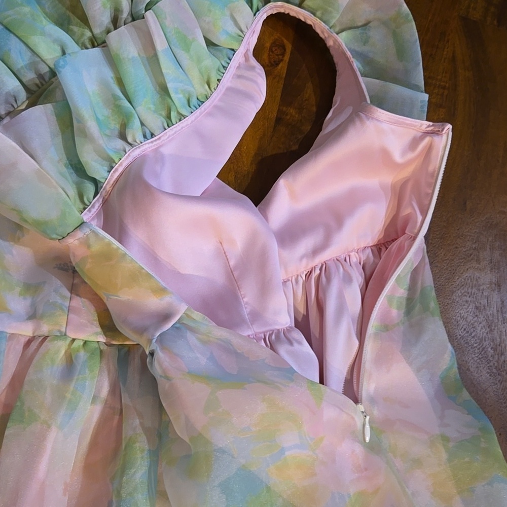 Selkie x Maison Amory Pastel Paints Ruffle Romance Dress Size Medium - Picture 9 of 10